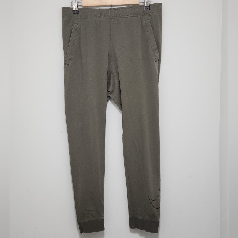 Nike Dri-Fit Women's Olive Joggers Size M